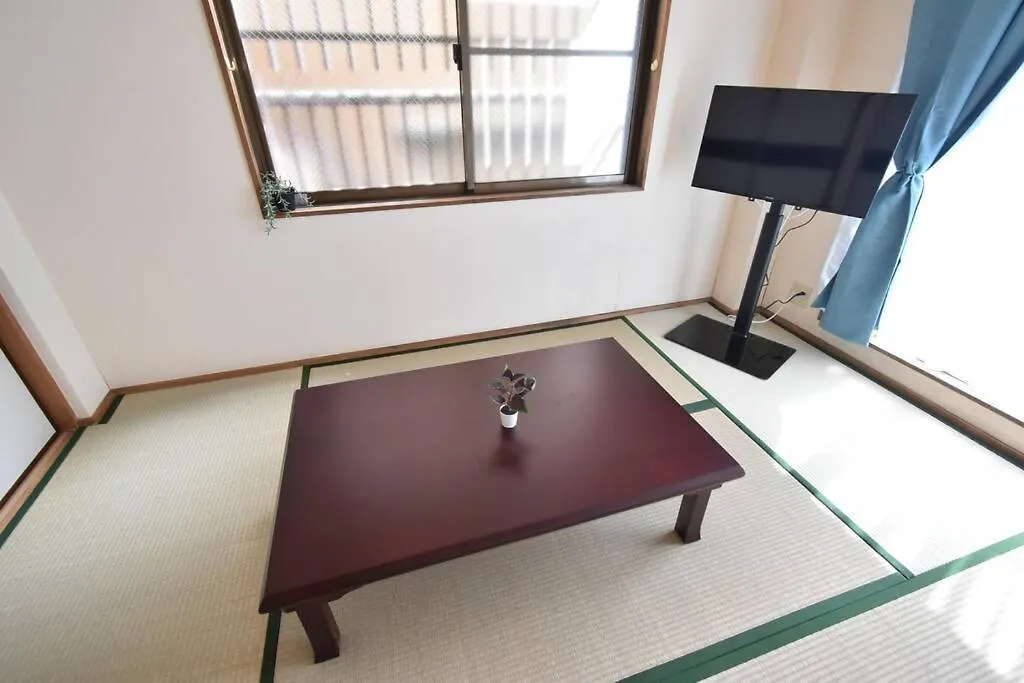 メゾン八千代102 Apartment Tokyo